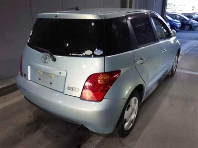 Toyota IST
