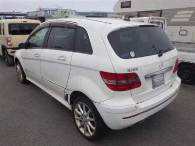 Mercedes-Benz B CLASS