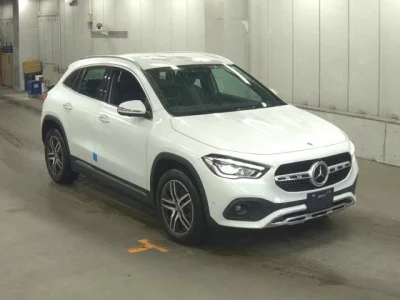 Mercedes-Benz GLA CLASS