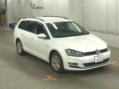 Volkswagen GOLF VARIANT
