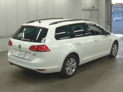 Volkswagen GOLF VARIANT