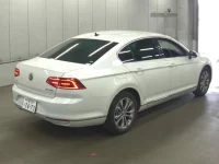 Volkswagen PASSAT лот № 317 оценка 4  с аукциона в Японии 1