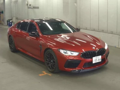 BMW M8  с аукциона в Японии