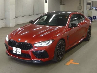 BMW M8  с аукциона в Японии