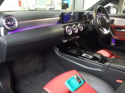 Mercedes-Benz CLA CLASS