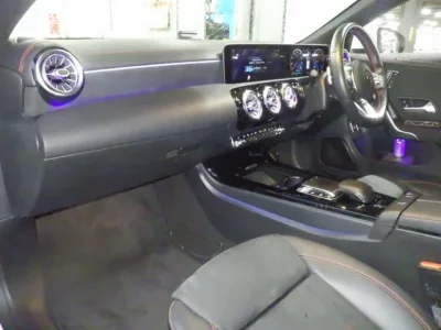 Mercedes-Benz CLA CLASS