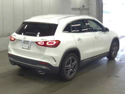 Mercedes-Benz GLA CLASS