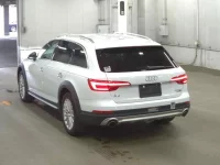 Audi A4 лот № 500 оценка 4.5  с аукциона в Японии 4