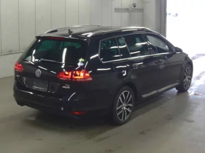 Volkswagen GOLF VARIANT