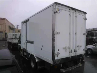 Toyota DYNA  с аукциона в Японии