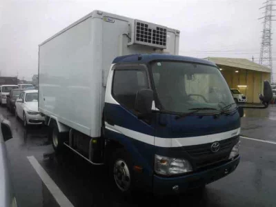 Toyota DYNA  с аукциона в Японии