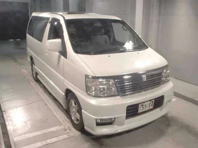 Nissan ELGRAND  с аукциона в Японии