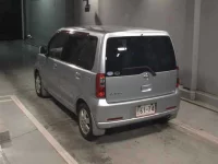 Nissan OTTI лот № 2001 оценка R  с аукциона в Японии 1