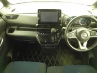 Nissan ROOX лот № 8242 оценка 3.5  с аукциона в Японии 7