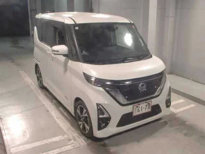 Nissan ROOX  с аукциона в Японии