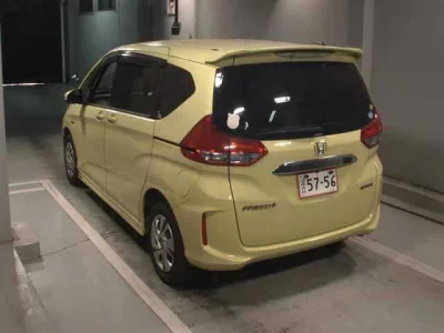 Honda FREED  с аукциона в Японии