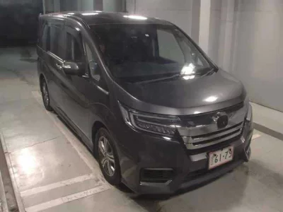 Honda STEP WAGON  с аукциона в Японии