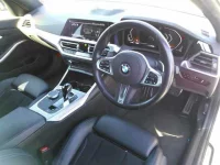 BMW 3-Series лот № 8111 оценка 4.5  с аукциона в Японии 2