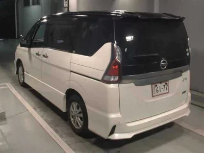 Nissan SERENA  с аукциона в Японии