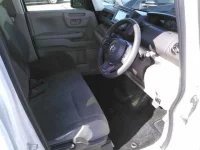 Honda N BOX лот № 8218 оценка 3.5  с аукциона в Японии 2