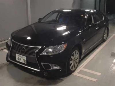 Lexus LS