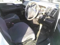 Nissan SERENA лот № 3079 оценка 3.5  с аукциона в Японии 2