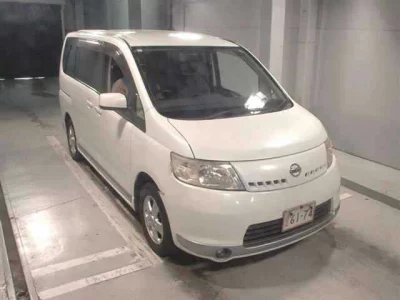 Nissan SERENA  с аукциона в Японии