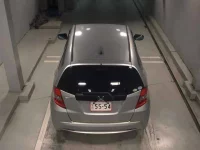 Honda FIT лот № 3080 оценка 3.5  с аукциона в Японии 6