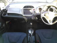 Honda FIT лот № 3080 оценка 3.5  с аукциона в Японии 7