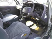 Toyota HIACE VAN лот № 4528 оценка R  с аукциона в Японии 2