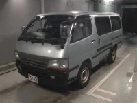 Toyota HIACE VAN лот № 4528 оценка R  с аукциона в Японии 3