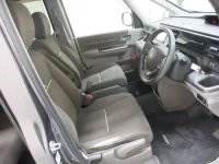 Honda STEP WAGON лот № 28021 оценка 3  с аукциона в Японии 5