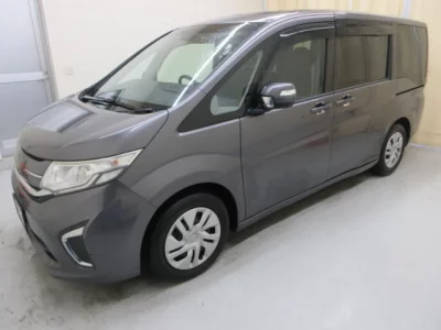 Honda STEP WAGON  с аукциона в Японии