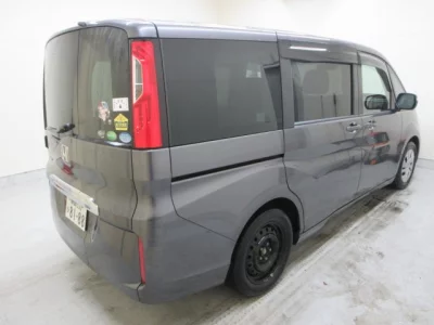 Honda STEP WAGON  с аукциона в Японии