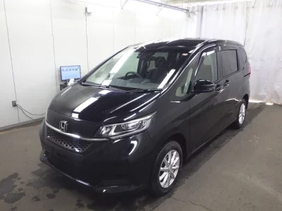 Honda FREED  с аукциона в Японии