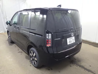Honda FREED  с аукциона в Японии
