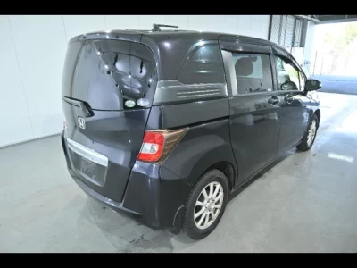 Honda FREED  с аукциона в Японии
