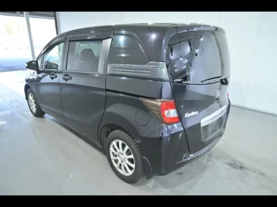 Honda FREED  с аукциона в Японии