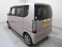Honda N BOX лот № 28063 оценка 3.5  с аукциона в Японии 3