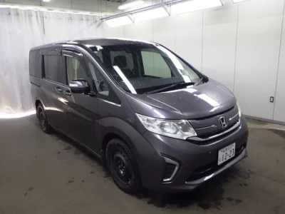 Honda STEP WAGON  с аукциона в Японии