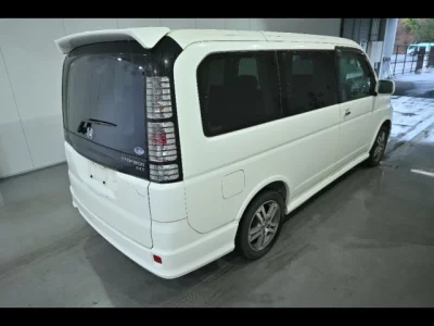 Honda STEP WAGON  с аукциона в Японии