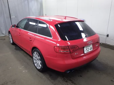 Audi A4  с аукциона в Японии