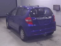 Honda FIT лот № 19028 оценка 3  с аукциона в Японии 3