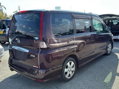 Nissan SERENA  с аукциона в Японии