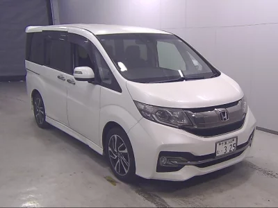 Honda STEP WAGON  с аукциона в Японии