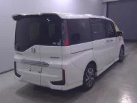 Honda STEP WAGON лот № 10378 оценка R  с аукциона в Японии 2