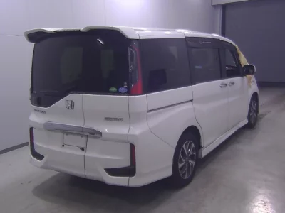 Honda STEP WAGON  с аукциона в Японии