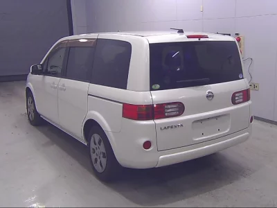 Nissan LAFESTA