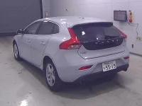 Volvo V40 лот № 19163 оценка 3.5  с аукциона в Японии 3
