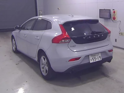 Volvo V40
